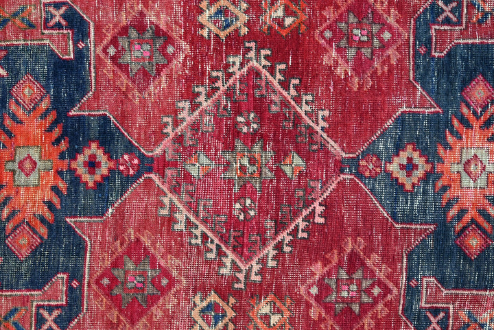 red Runner rug 3' 8" x 9' 11"