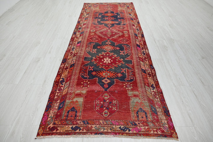 red Runner rug 3' 8" x 9' 11"