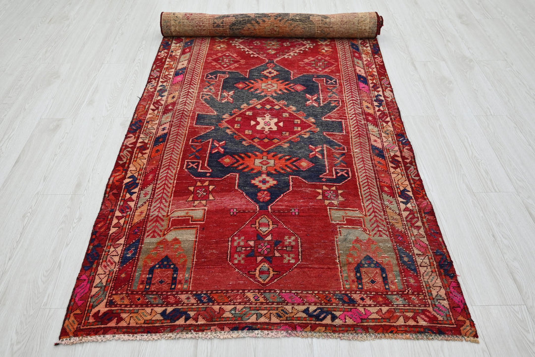 red Runner rug 3' 8" x 9' 11"