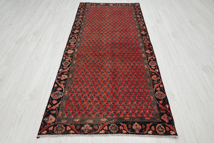 red Runner rug 3' 5" x 7' 10"