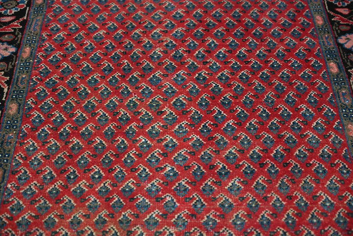 red Runner rug 3' 5" x 7' 10"
