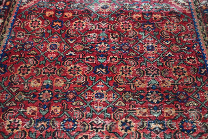 red Runner rug 3' 5" x 8' 10"