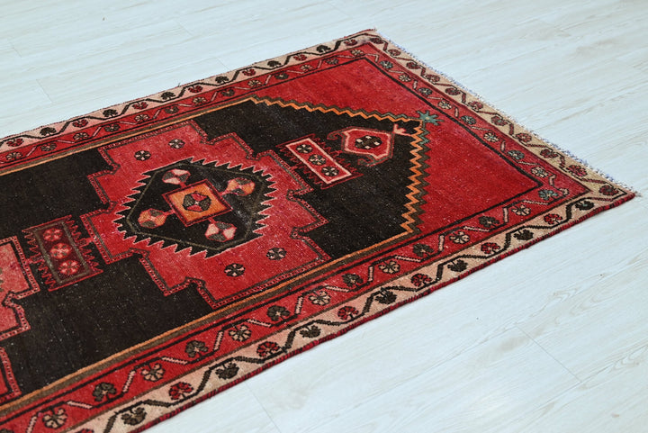 red Runner rug 3' 2" x 8' 8"