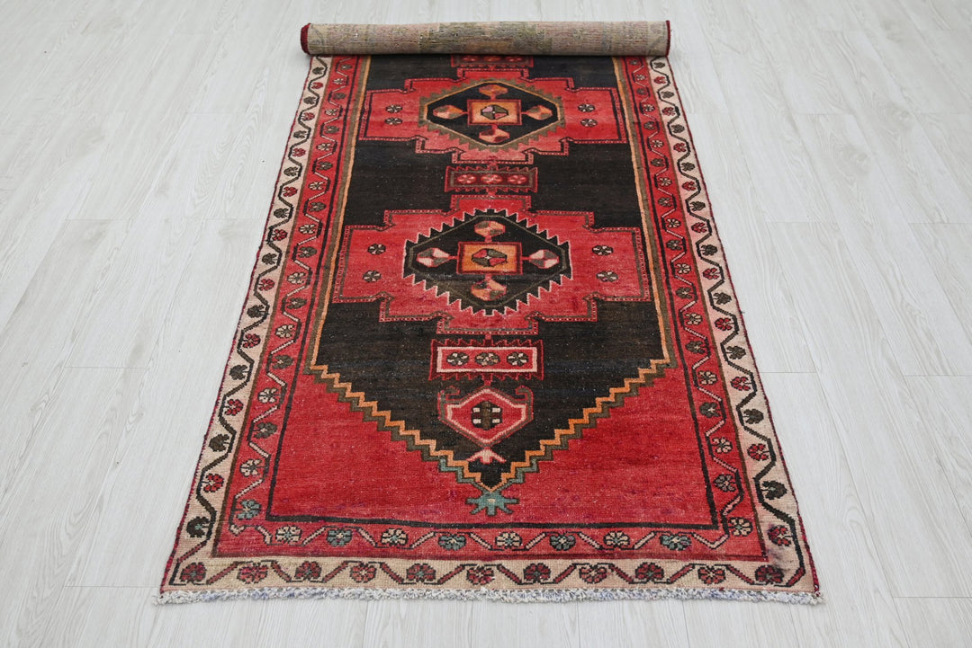red Runner rug 3' 2" x 8' 8"