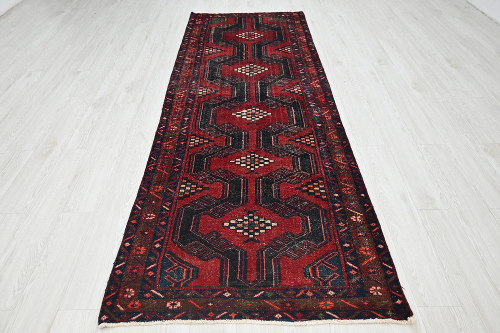 red Runner rug 3' 5" x 9' 10"