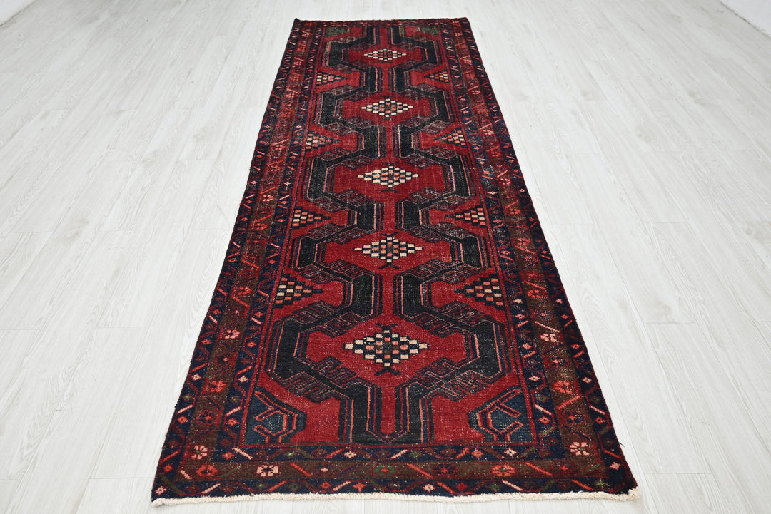 red Runner rug 3' 5" x 9' 10"