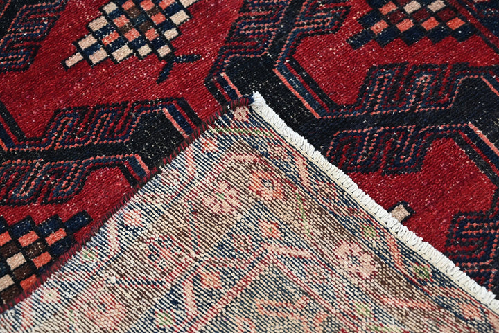 red Runner rug 3' 5" x 9' 10"