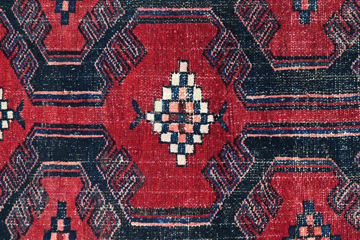 red Runner rug 3' 5" x 9' 10"