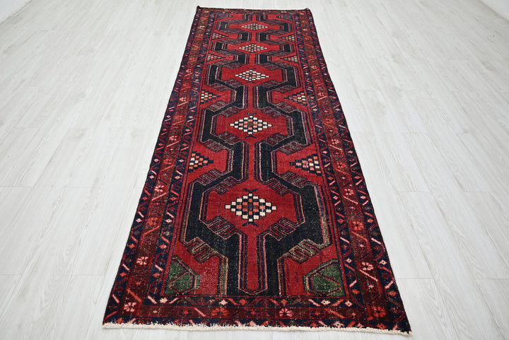red Runner rug 3' 5" x 9' 10"