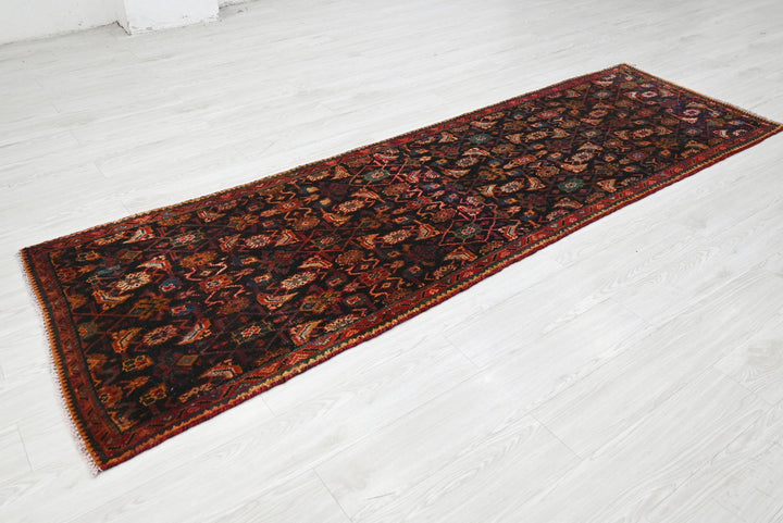 black Runner rug 2' 9" x 8' 9"