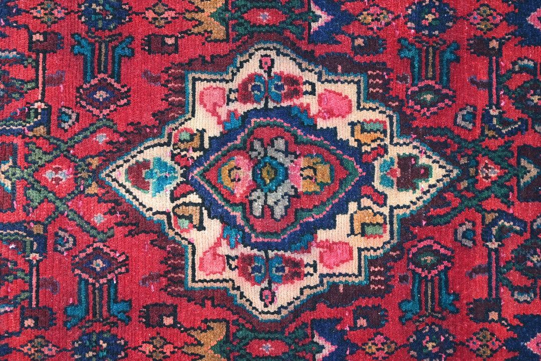 red Runner rug 2' 7" x 9' 0"