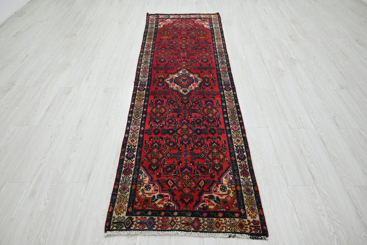 red Runner rug 2' 7" x 9' 0"