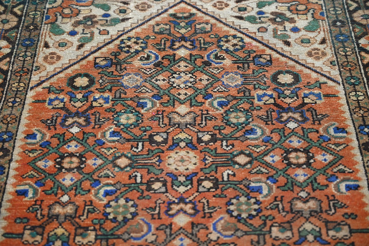 orange Accent rug 3' 0" x 6' 1"