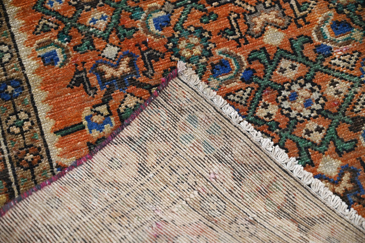 orange Accent rug 3' 0" x 6' 1"