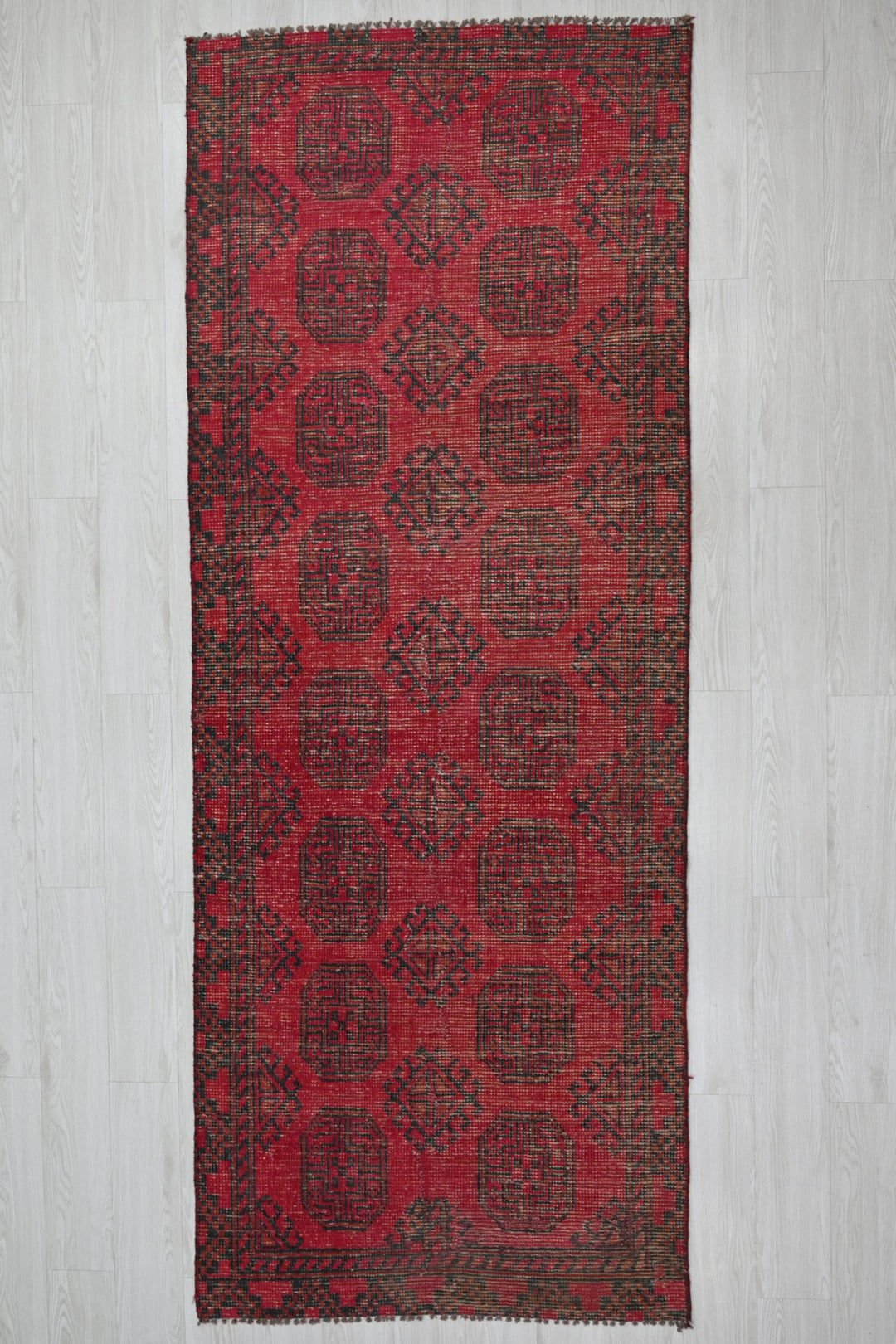 red Runner rug 3' 5" x 9' 8"