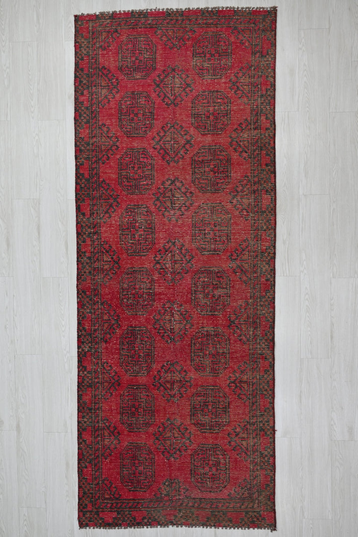 red Runner rug 3' 5" x 9' 8"