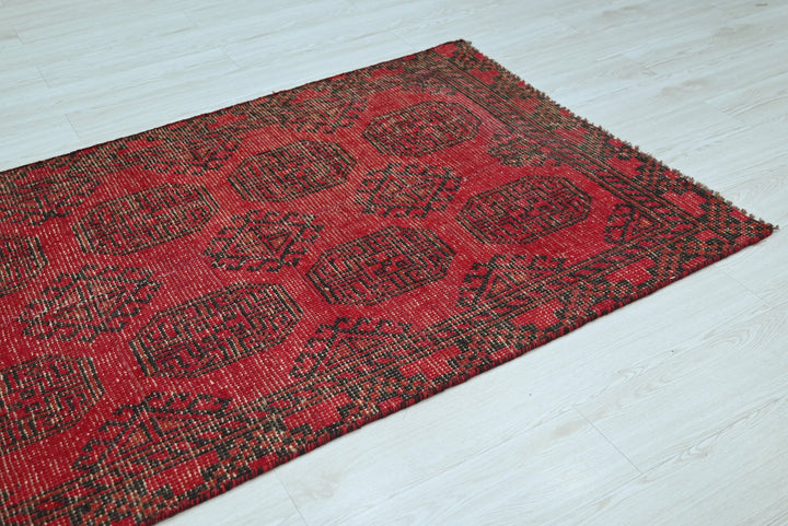 red Runner rug 3' 5" x 9' 8"