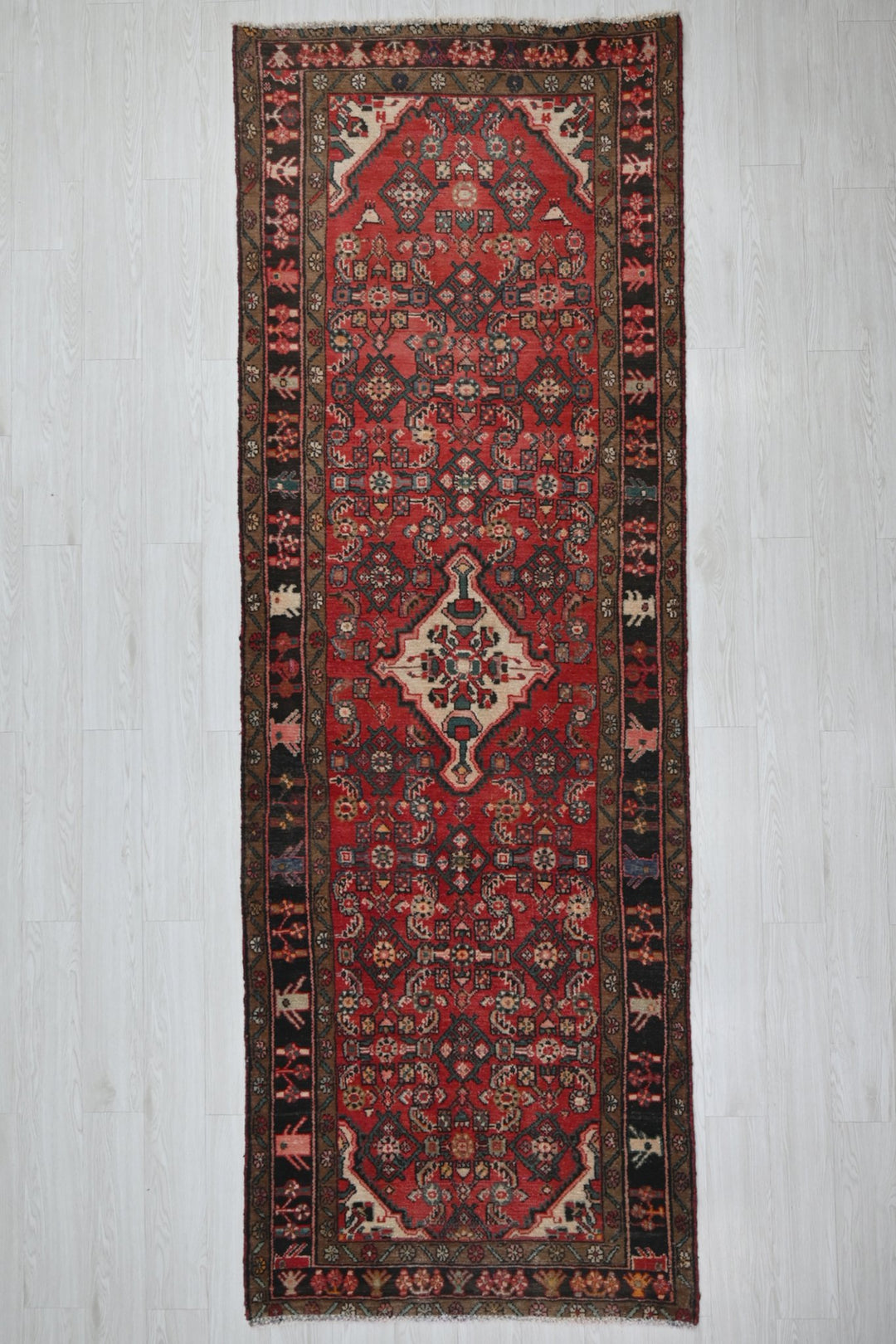 red Runner rug 3' 8" x 10' 3"