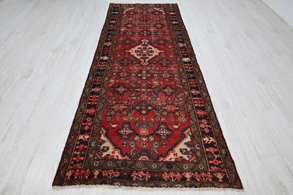 red Runner rug 3' 8" x 10' 3"