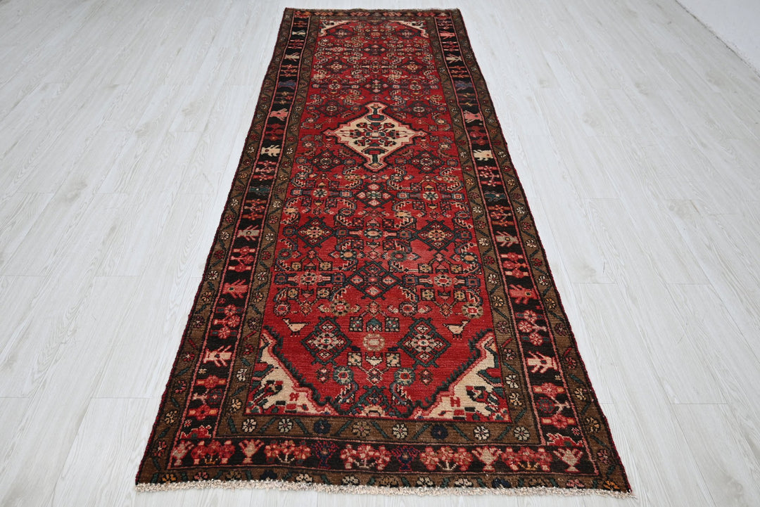 red Runner rug 3' 8" x 10' 3"