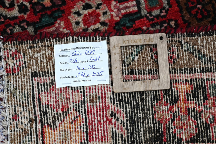 red Runner rug 3' 8" x 10' 3"