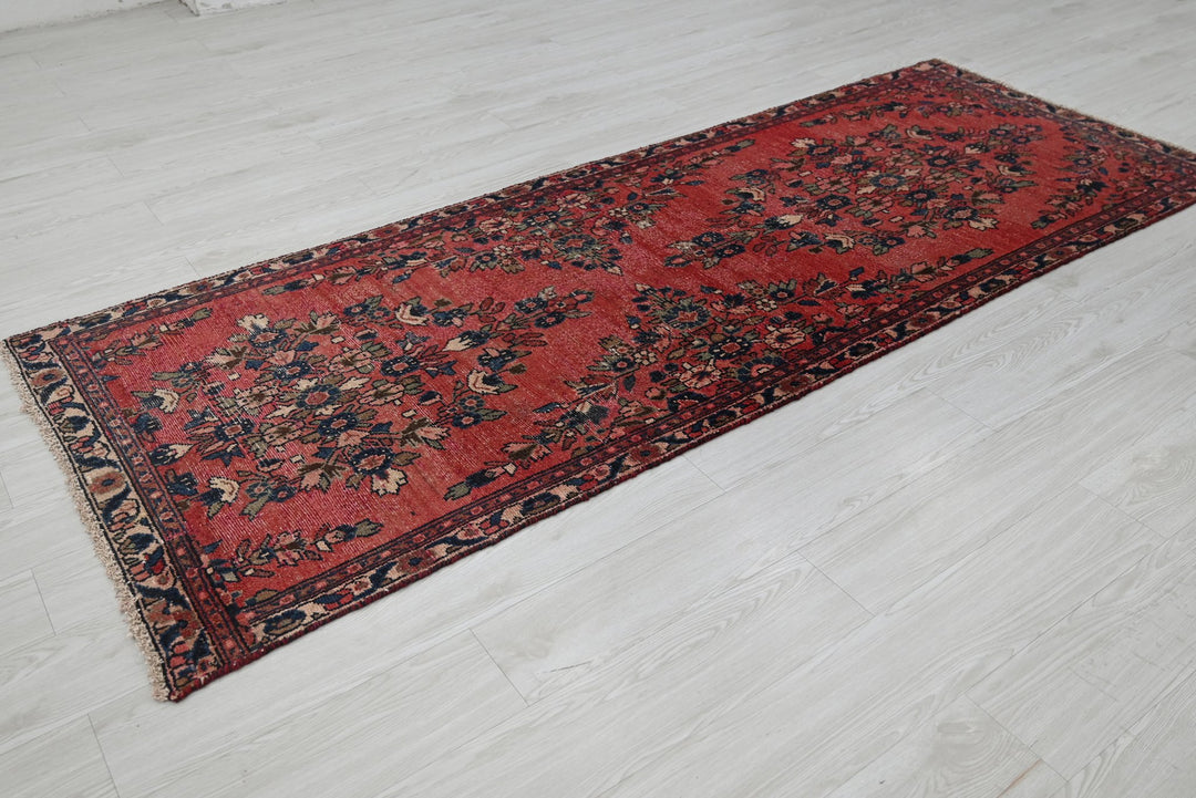 red Runner rug 3' 2" x 8' 4"