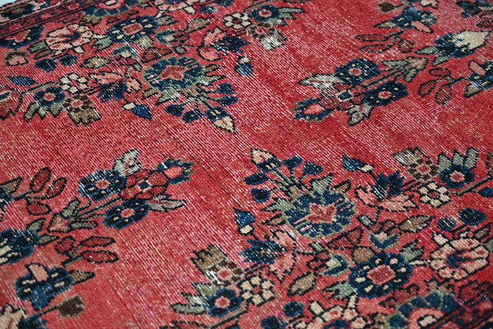 red Runner rug 3' 2" x 8' 4"