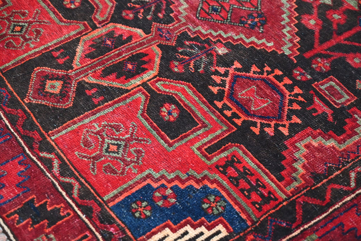 red Medium rug 3' 10" x 8' 9"