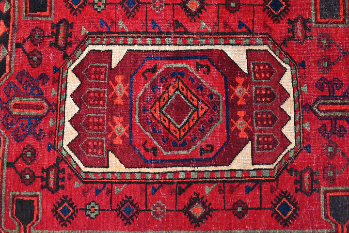 red Medium rug 3' 10" x 8' 9"