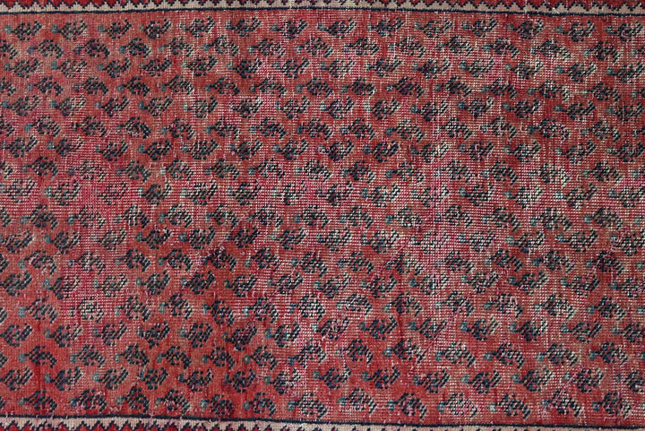 red Runner rug 3' 1" x 9' 10"