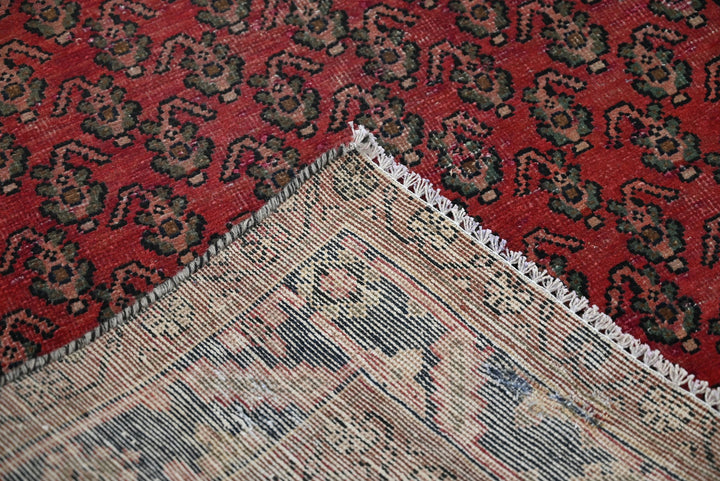 red Runner rug 3' 10" x 9' 11"