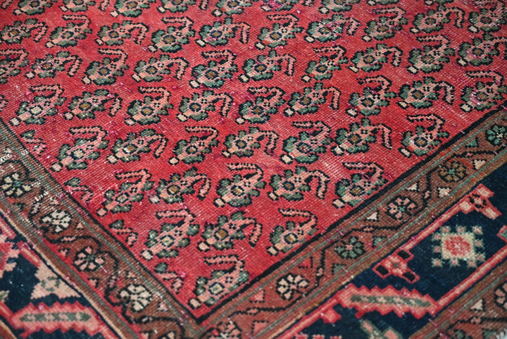 red Runner rug 3' 10" x 9' 11"