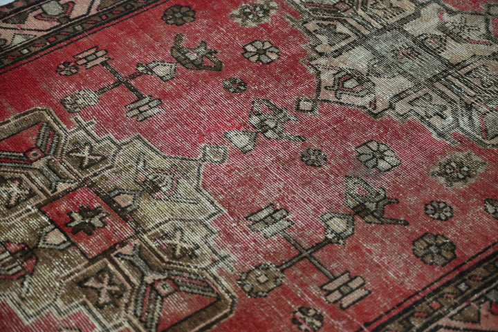 red Runner rug 3' 6" x 9' 6"