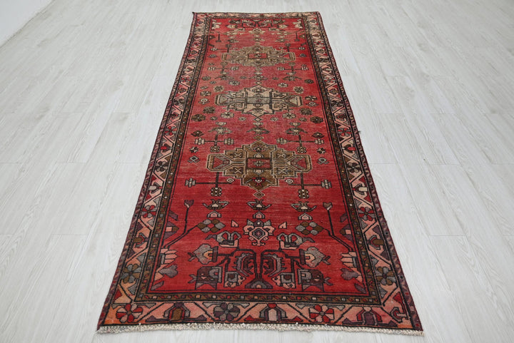 red Runner rug 3' 6" x 9' 6"