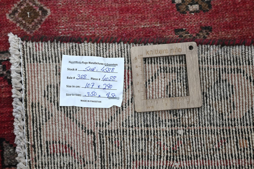 red Runner rug 3' 6" x 9' 6"