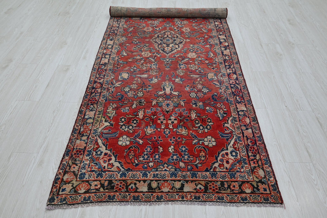 red Runner rug 3' 9" x 10' 2"