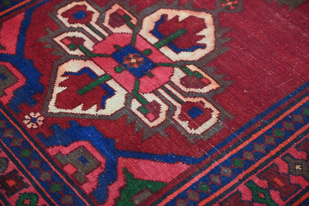 red Runner rug 3' 6" x 10' 2"