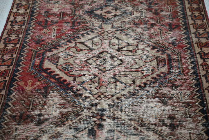 red Runner rug 3' 2" x 9' 6"