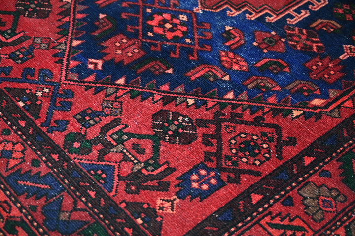 red Medium rug 4' 2" x 7' 10"
