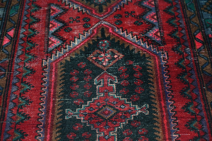 red Runner rug 3' 4" x 8' 3"