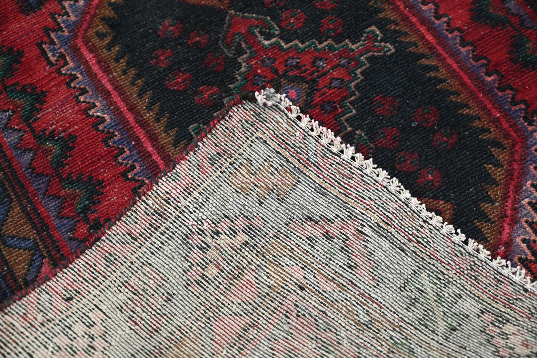 red Runner rug 3' 4" x 8' 3"