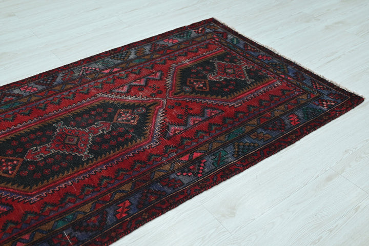 red Runner rug 3' 4" x 8' 3"
