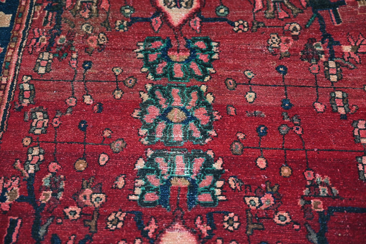 red Runner rug 3' 3" x 8' 8"