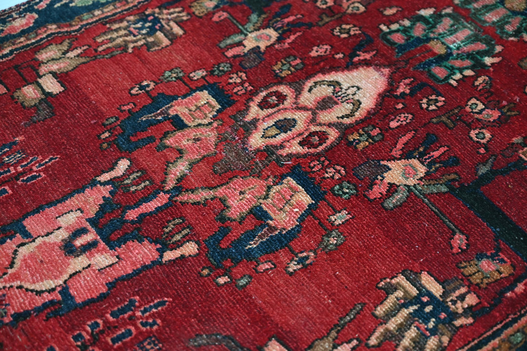 red Runner rug 3' 3" x 8' 8"