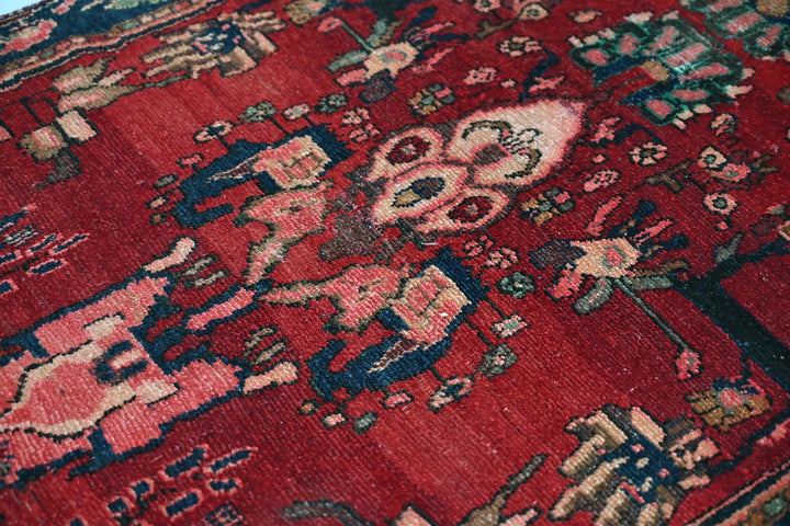 red Runner rug 3' 3" x 8' 8"
