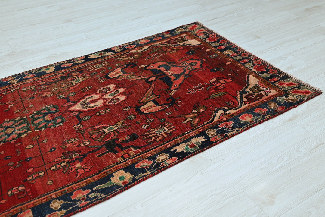 red Runner rug 3' 3" x 8' 8"