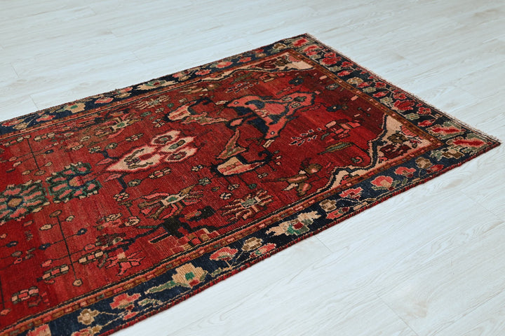 red Runner rug 3' 3" x 8' 8"