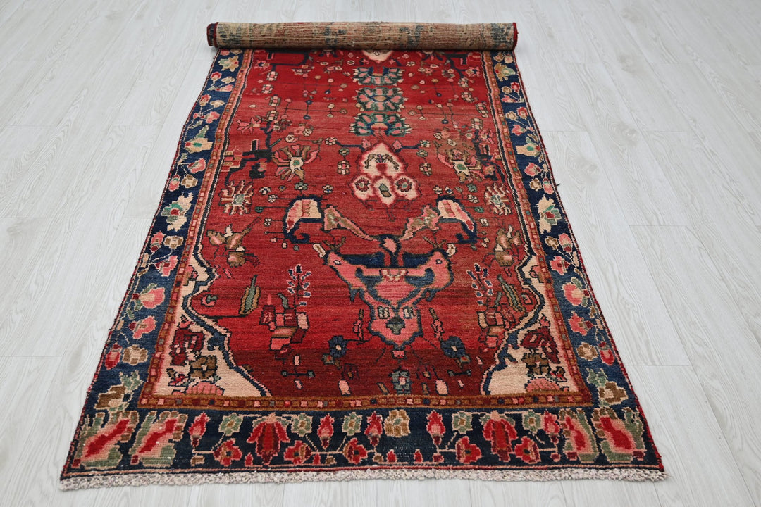 red Runner rug 3' 3" x 8' 8"