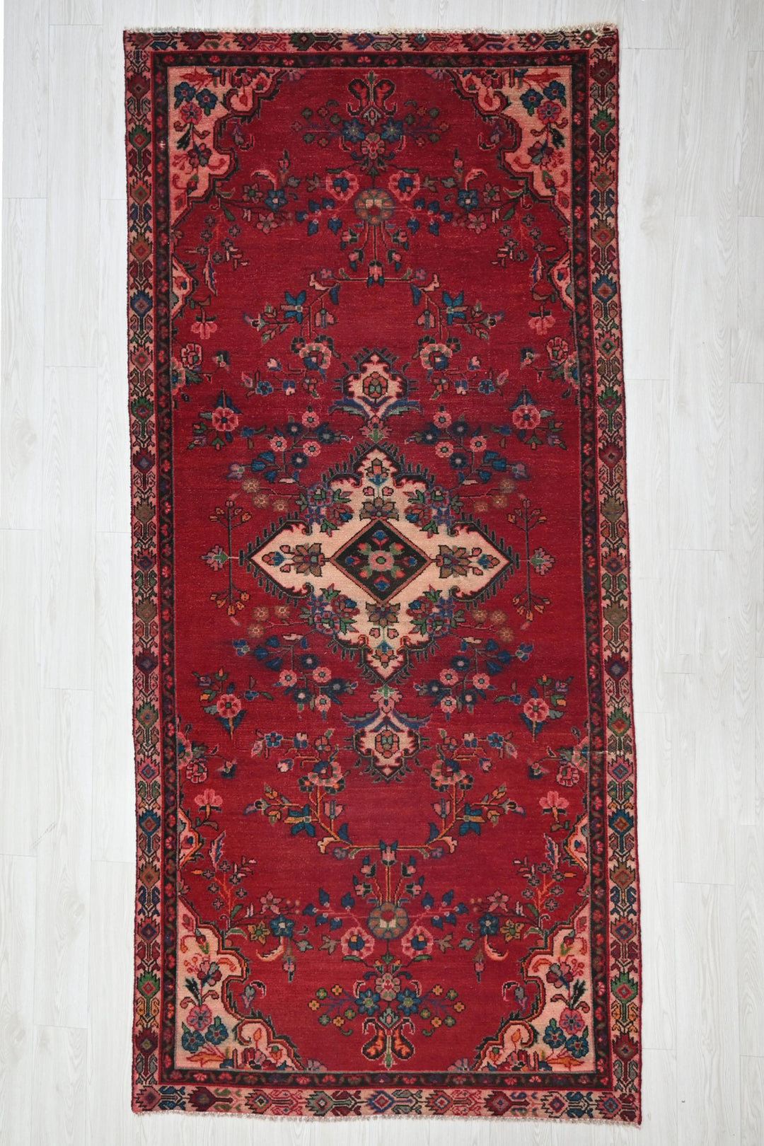 red Runner rug 4' 4" x 9' 8"