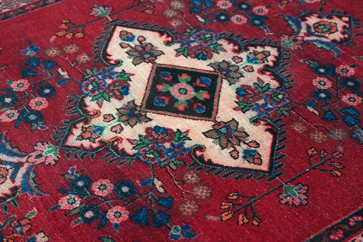 red Runner rug 4' 4" x 9' 8"